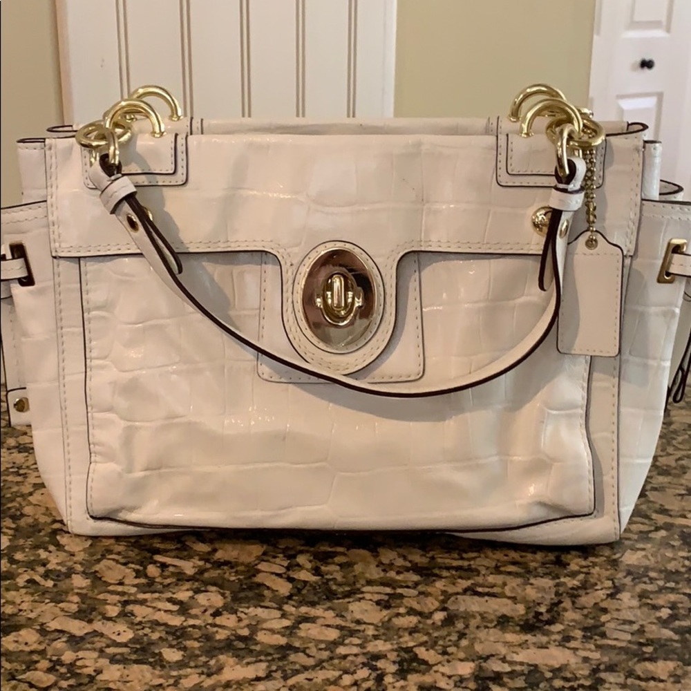 COACH Legacy Off-White Croc Shoulder Tote 14514